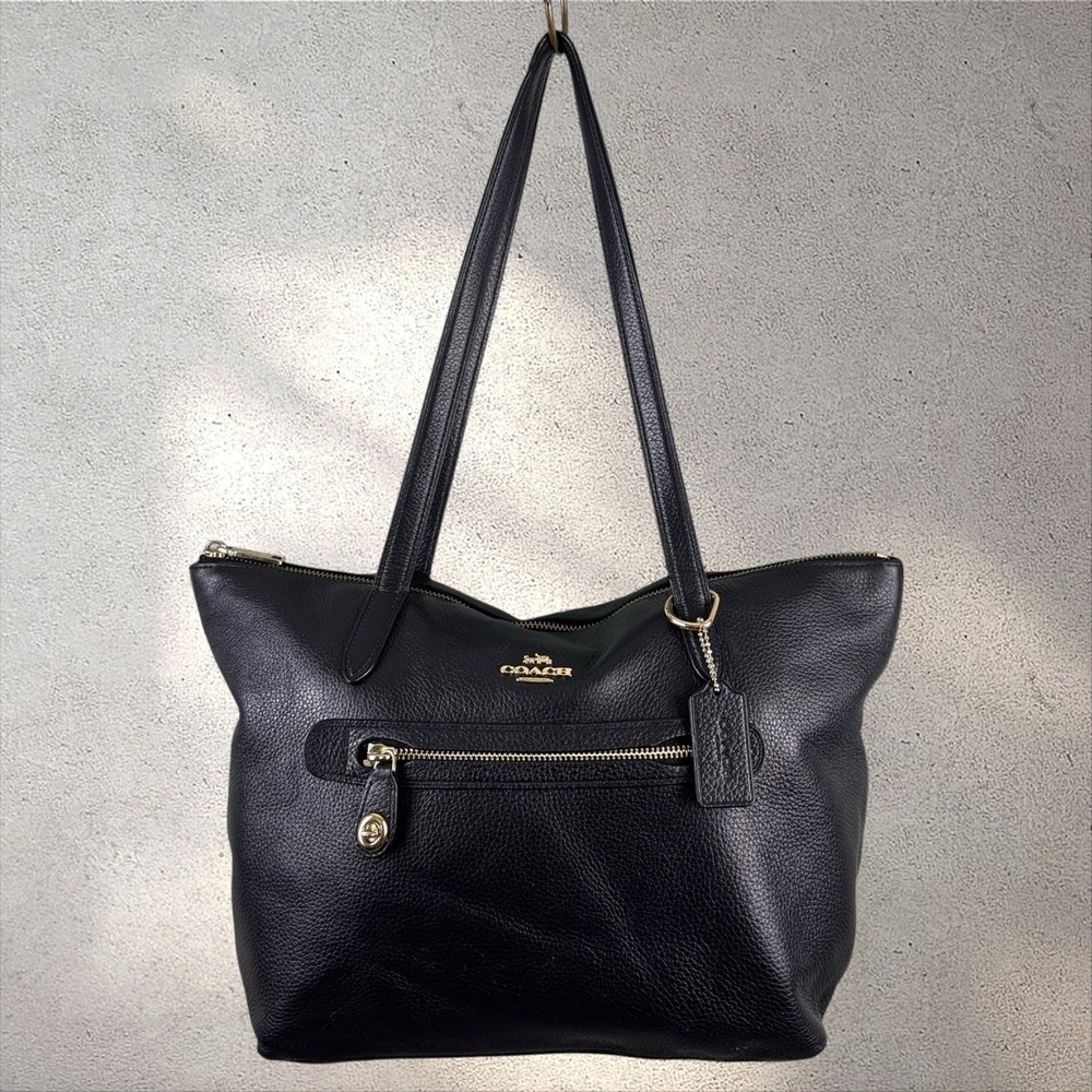 Coach Taylor Toteâ Pebbled Leather Shoulder Handbag Black Double Handle Turnlock